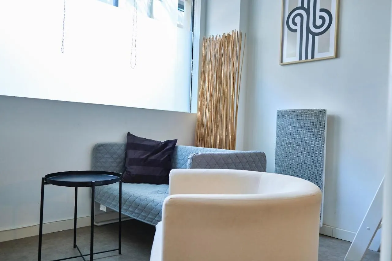 Suite Hanoi Villeurbanne 0*,  France